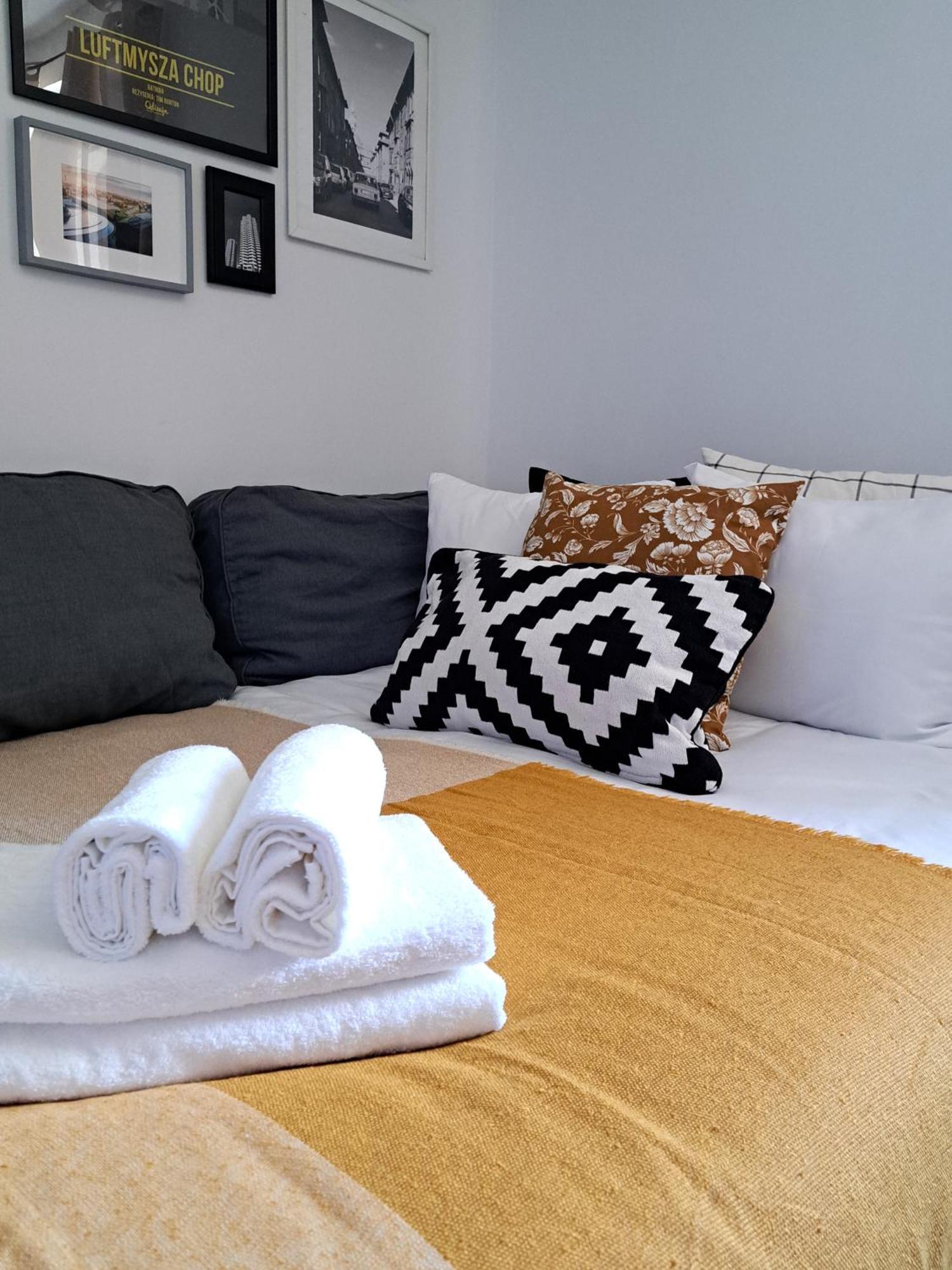 Gryfny Familok Apartment Katowice Ngoại thất bức ảnh