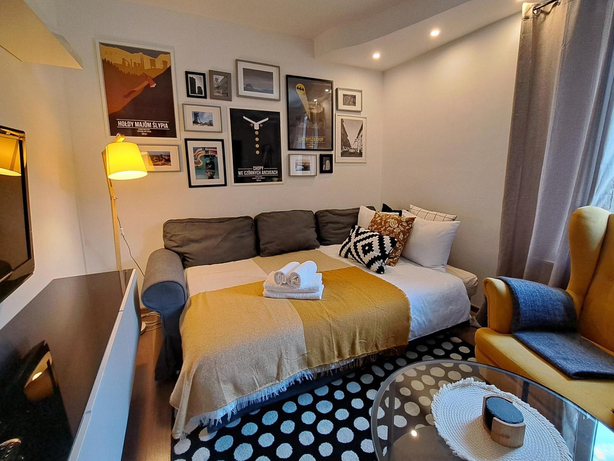 Gryfny Familok Apartment Katowice Ngoại thất bức ảnh